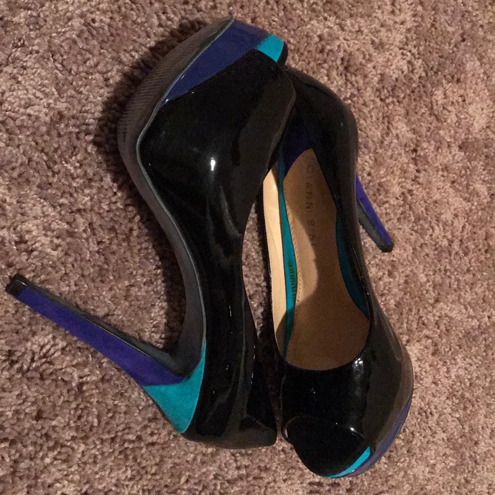 Gianni Bini patent  4” heels with 1.5” platform